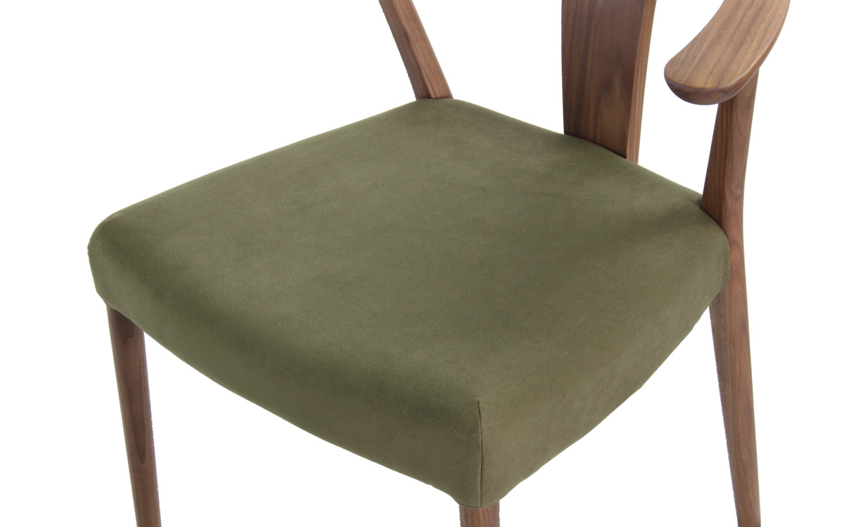 CW46モデル　肘付食堂椅子